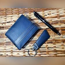 NAME "WALLET, KEY CHAINS, PEN"